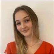 Étudiante en Master 1 au programme Grande École de TBS Education, je suis disponible pour accompagner les élèves